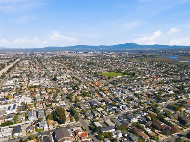 158 Cecil, Costa Mesa, CA 92627