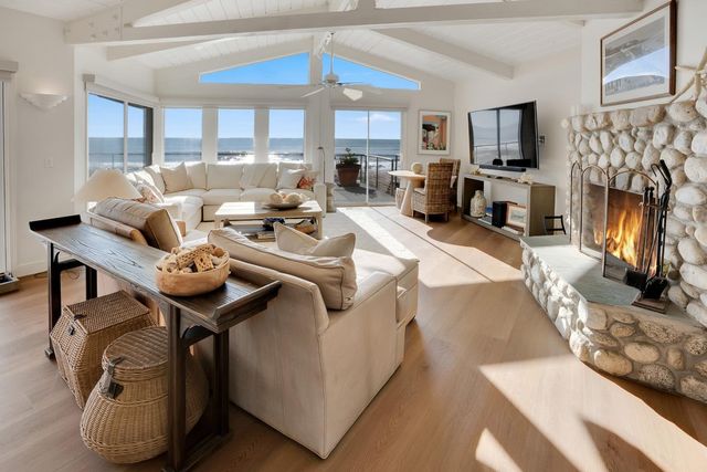 545 Beach Drive, Aptos, CA 95003