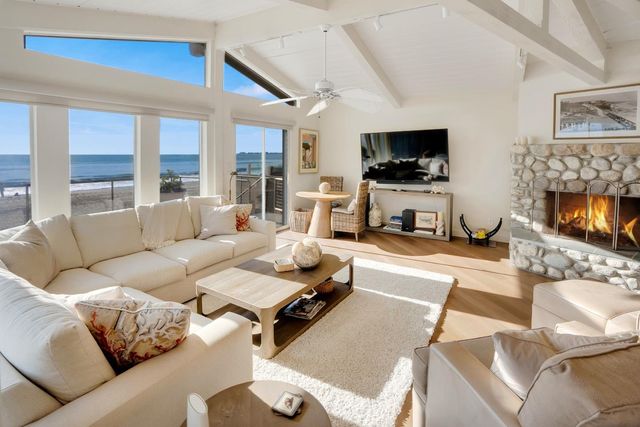 545 Beach Drive, Aptos, CA 95003