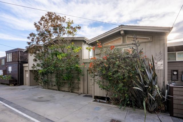 545 Beach Drive, Aptos, CA 95003