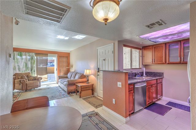 8070 West Russell Road 1052, Las Vegas, NV 89113