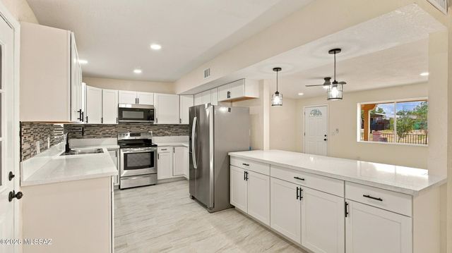 6558 S Iberia Circle, Tucson, AZ 85757