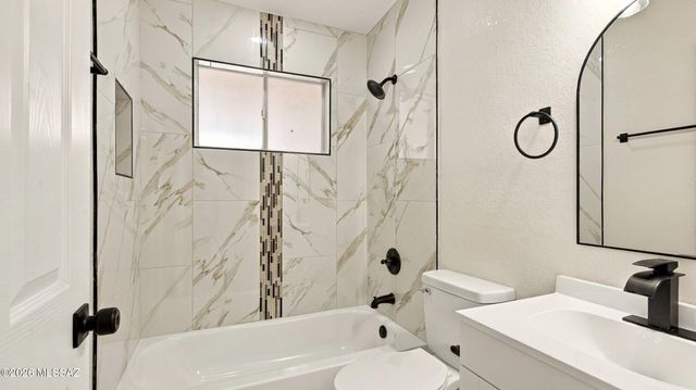 6558 S Iberia Circle, Tucson, AZ 85757