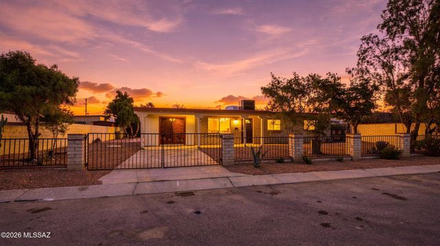 6558 S Iberia Circle, Tucson, AZ 85757