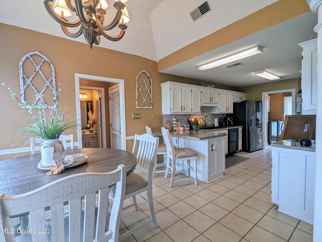 4253 Lakecrest Cove, Olive Branch, MS 38654