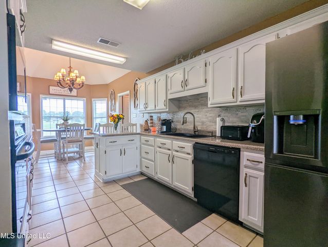 4253 Lakecrest Cove, Olive Branch, MS 38654