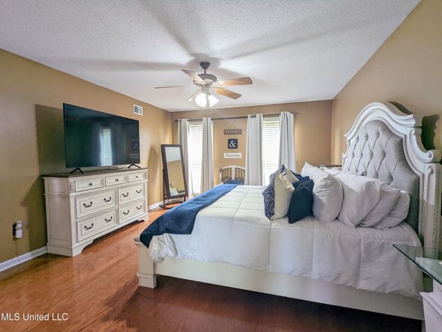 4253 Lakecrest Cove, Olive Branch, MS 38654