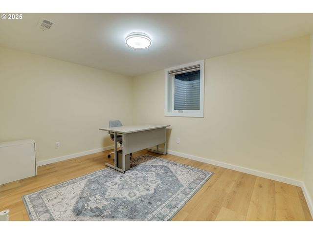 2843 Se 74TH Ave, Portland, OR 97206