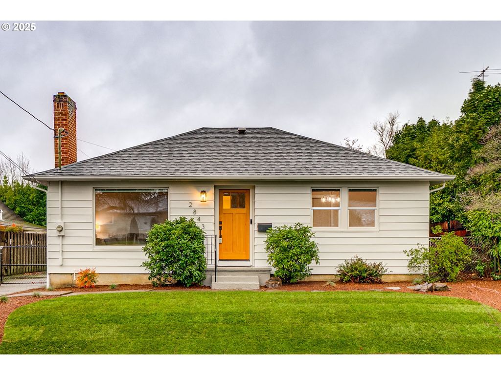 2843 Se 74TH Ave, Portland, OR 97206