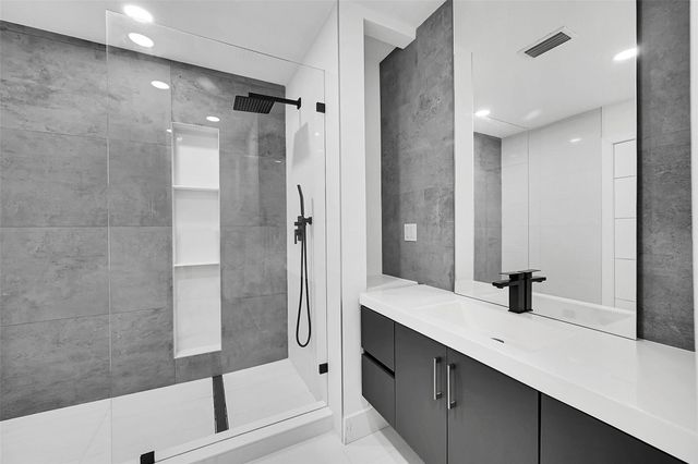 6488 Via Rosa, Boca Raton, FL 33433