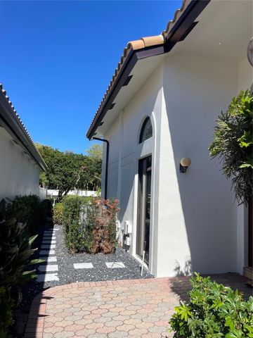 6488 Via Rosa, Boca Raton, FL 33433