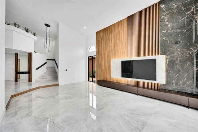 6488 Via Rosa, Boca Raton, FL 33433