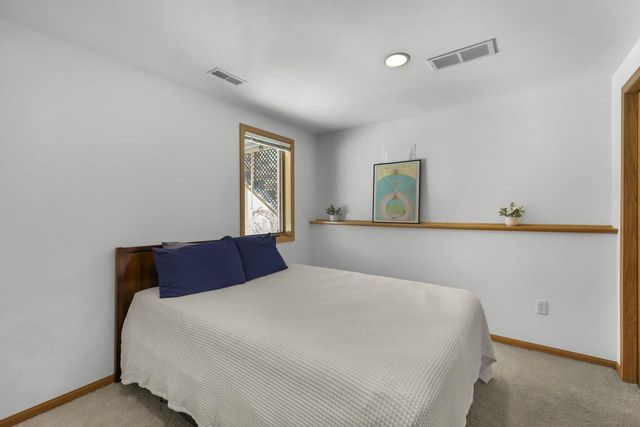 29 Weir Circle, Madison, WI 53719