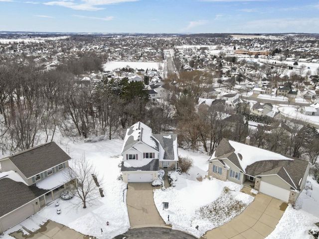 29 Weir Circle, Madison, WI 53719