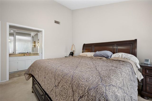9805 Hefner Village Drive, Oklahoma City, OK 73162
