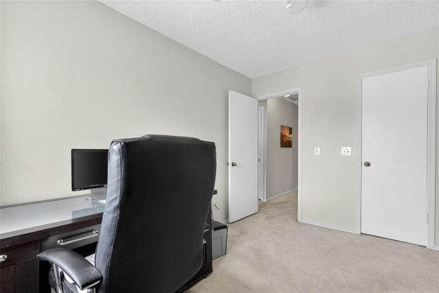 9805 Hefner Village Drive, Oklahoma City, OK 73162