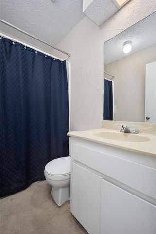 9805 Hefner Village Drive, Oklahoma City, OK 73162
