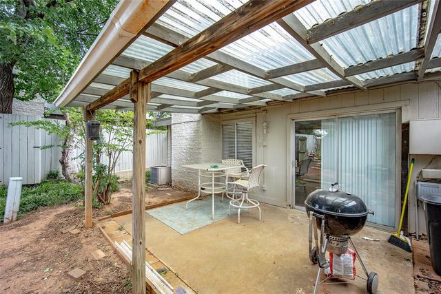 9805 Hefner Village Drive, Oklahoma City, OK 73162