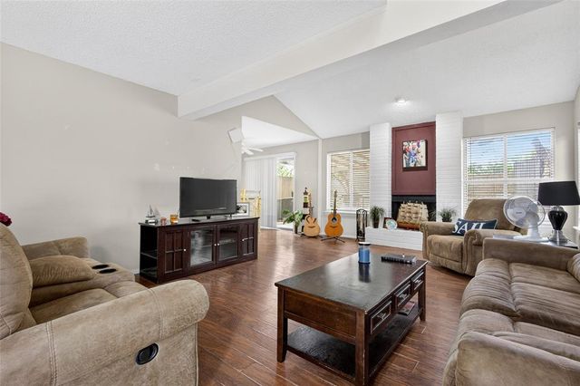 9805 Hefner Village Drive, Oklahoma City, OK 73162