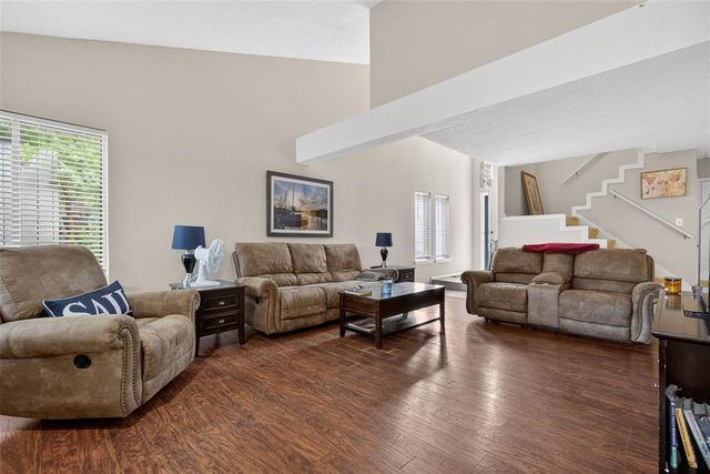 9805 Hefner Village Drive, Oklahoma City, OK 73162