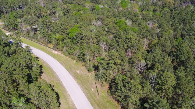 000 Bighorn RD, Huntsville, TX 77340