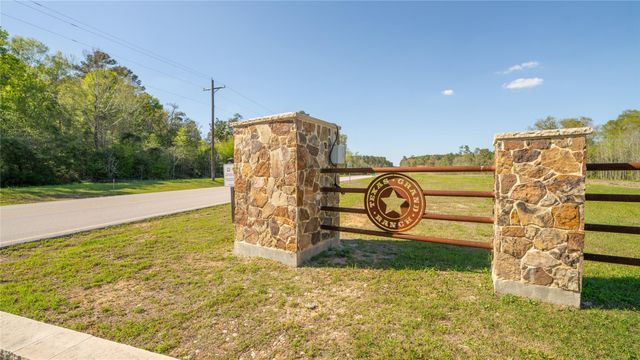 000 Bighorn RD, Huntsville, TX 77340