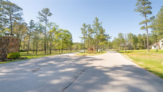 000 Bighorn RD, Huntsville, TX 77340