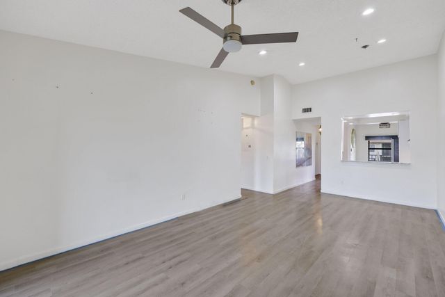 7891 Willow Springs Drive 1022, Lake Worth Beach, FL 33467