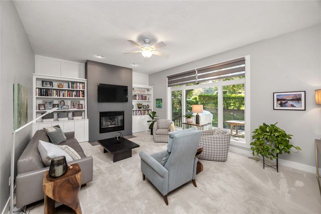 3508 Southern Woods Drive, Des Moines, IA 50321