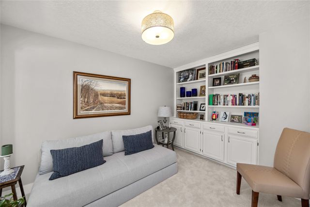 3508 Southern Woods Drive, Des Moines, IA 50321