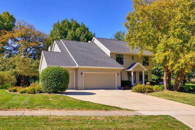 3508 Southern Woods Drive, Des Moines, IA 50321