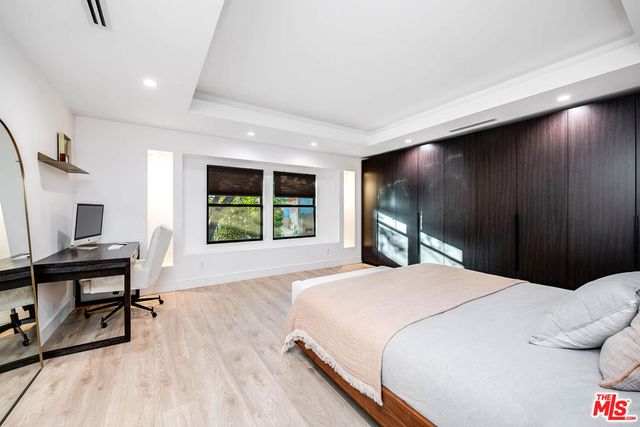 17150 Vintage Street, Northridge, CA 91325