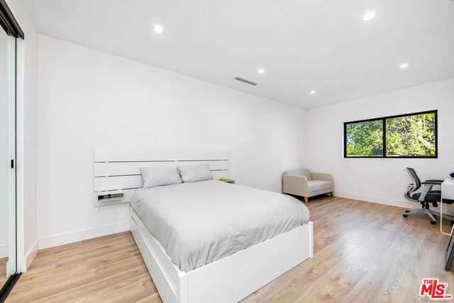 17150 Vintage Street, Northridge, CA 91325