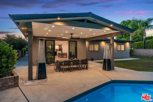 17150 Vintage Street, Northridge, CA 91325