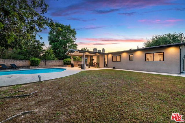17150 Vintage Street, Northridge, CA 91325