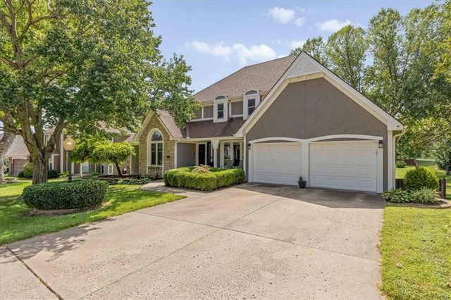 6728 N Quincy Circle, Kansas City, MO 64119