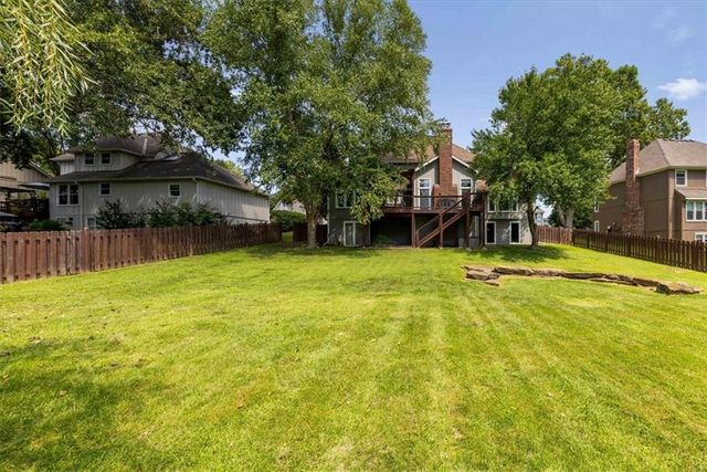 6728 N Quincy Circle, Kansas City, MO 64119