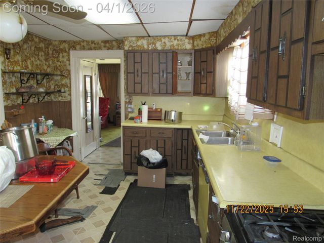 4803 McClellan Street, Detroit, MI 48214