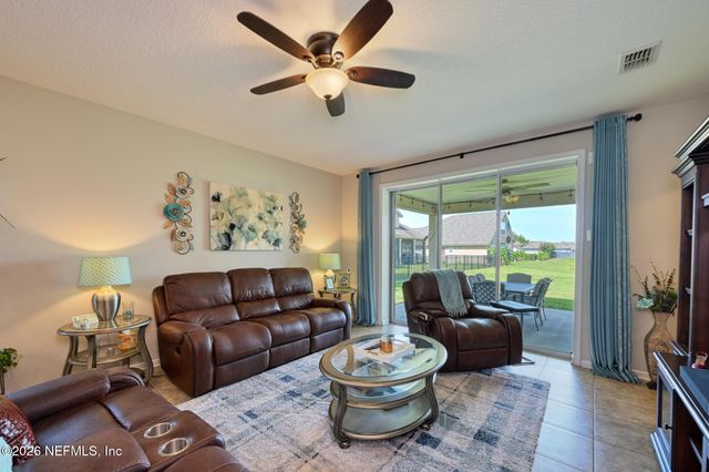 3476 OGLEBAY Drive, Green Cove Springs, FL 32043
