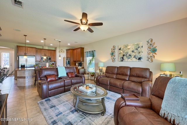 3476 OGLEBAY Drive, Green Cove Springs, FL 32043