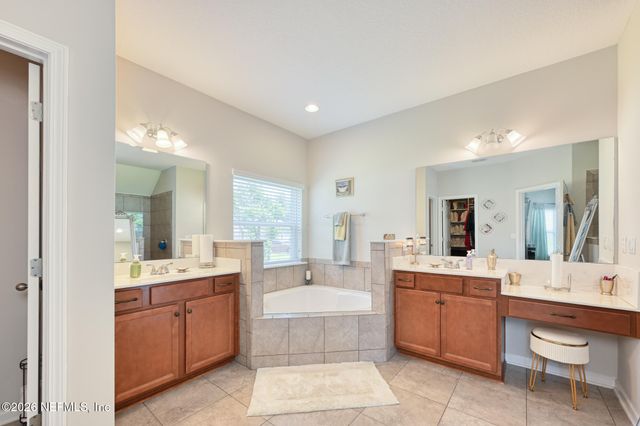 3476 OGLEBAY Drive, Green Cove Springs, FL 32043