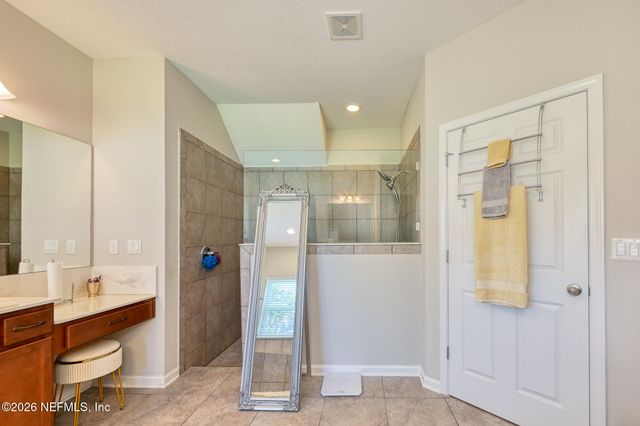 3476 OGLEBAY Drive, Green Cove Springs, FL 32043
