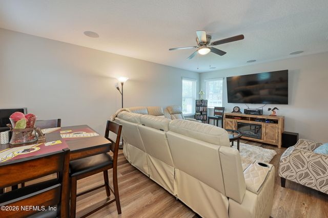 3476 OGLEBAY Drive, Green Cove Springs, FL 32043