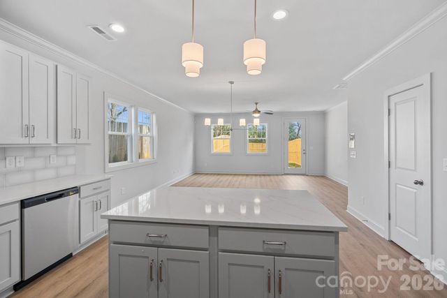 2916 Dogwood Avenue, Charlotte, NC 28206