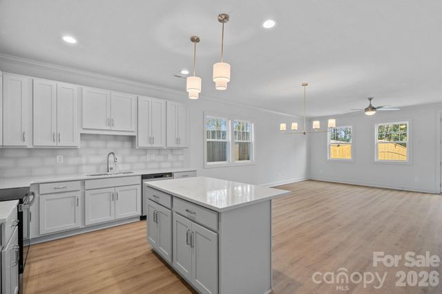 2916 Dogwood Avenue, Charlotte, NC 28206