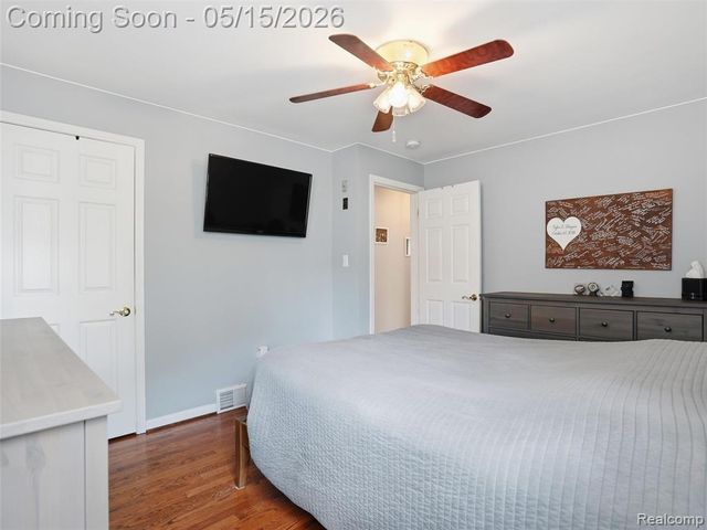 4574 Fella Street, Shelby Twp, MI 48316