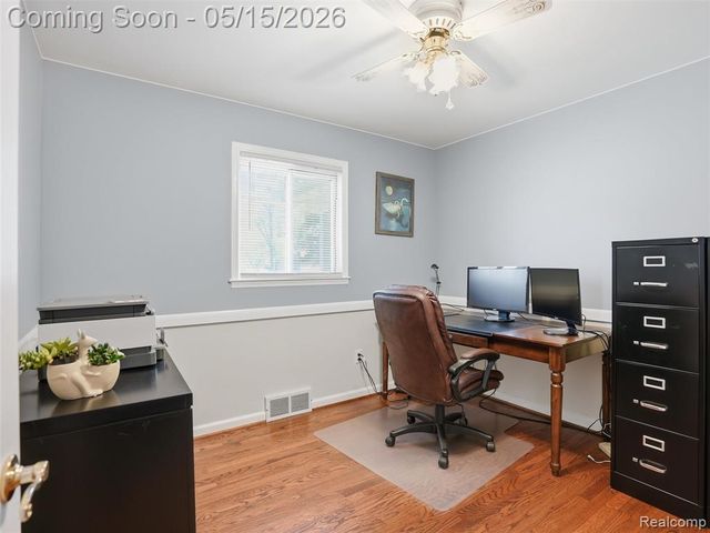 4574 Fella Street, Shelby Twp, MI 48316