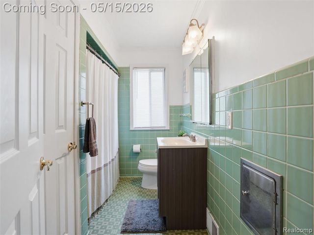 4574 Fella Street, Shelby Twp, MI 48316