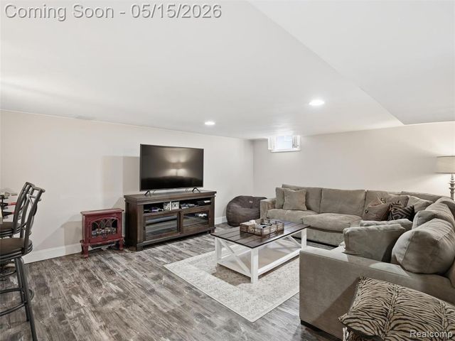 4574 Fella Street, Shelby Twp, MI 48316