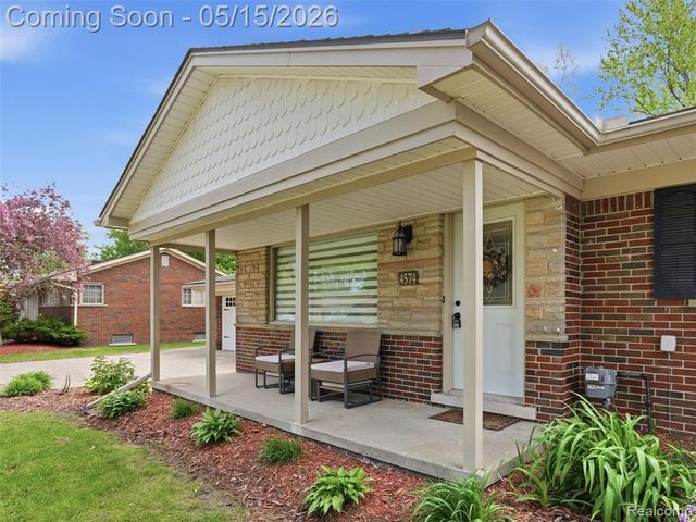 4574 Fella Street, Shelby Twp, MI 48316